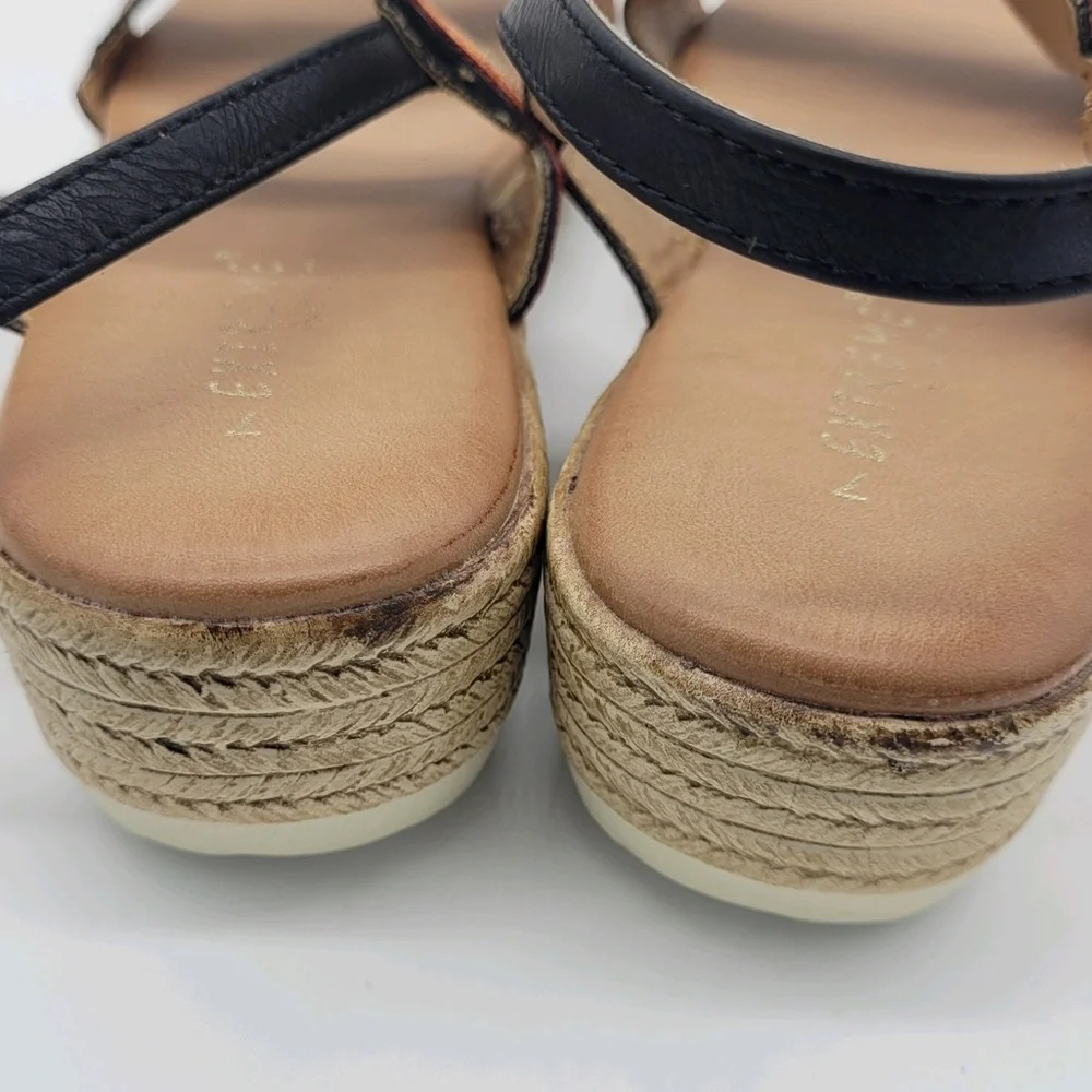 NWOB Extreme by Eddie Marc Metallic Wedge Espadrille Sandals Size 7